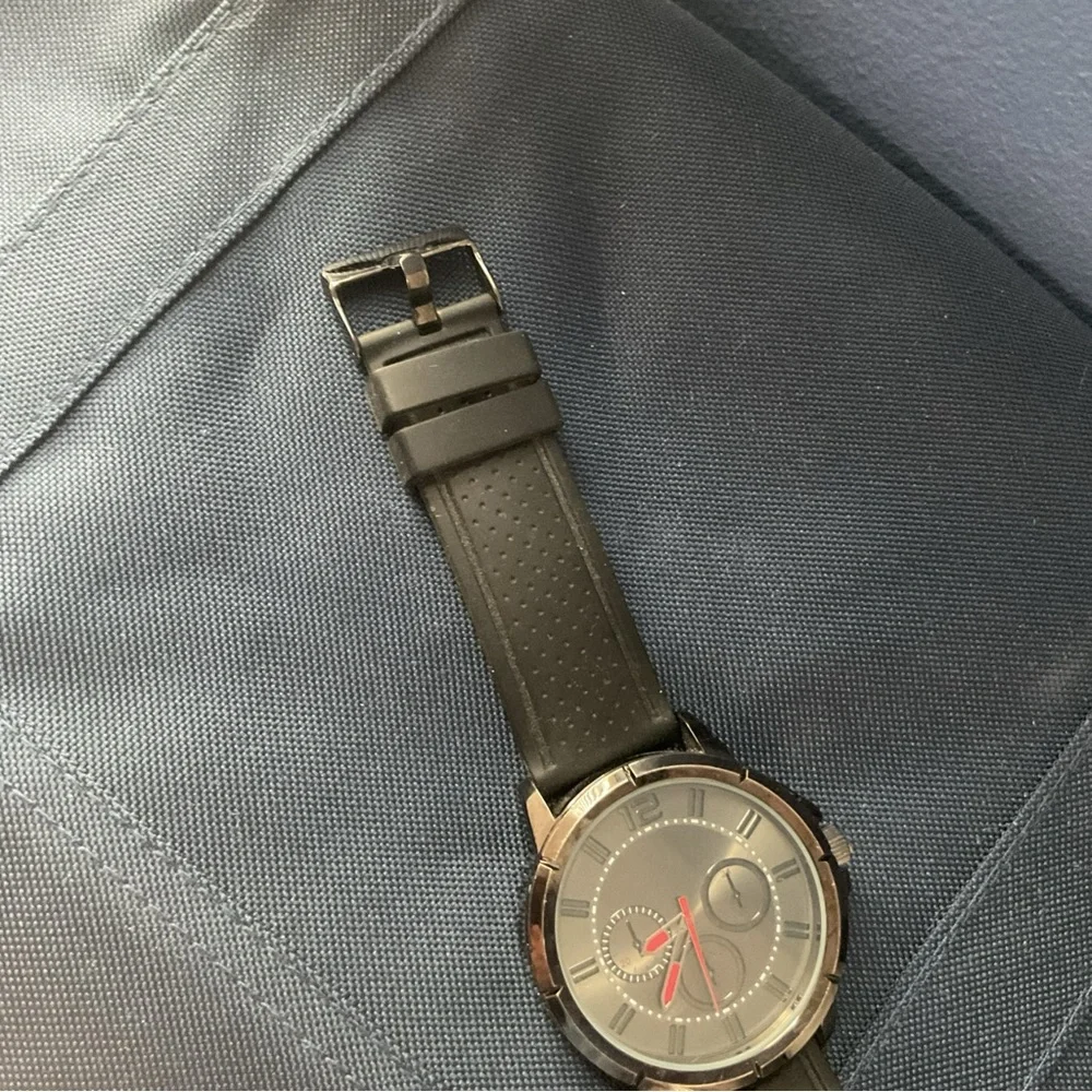 Men’s Oversized FMDMO146 Analog Watch Black Tone Quartz – Needs Battery